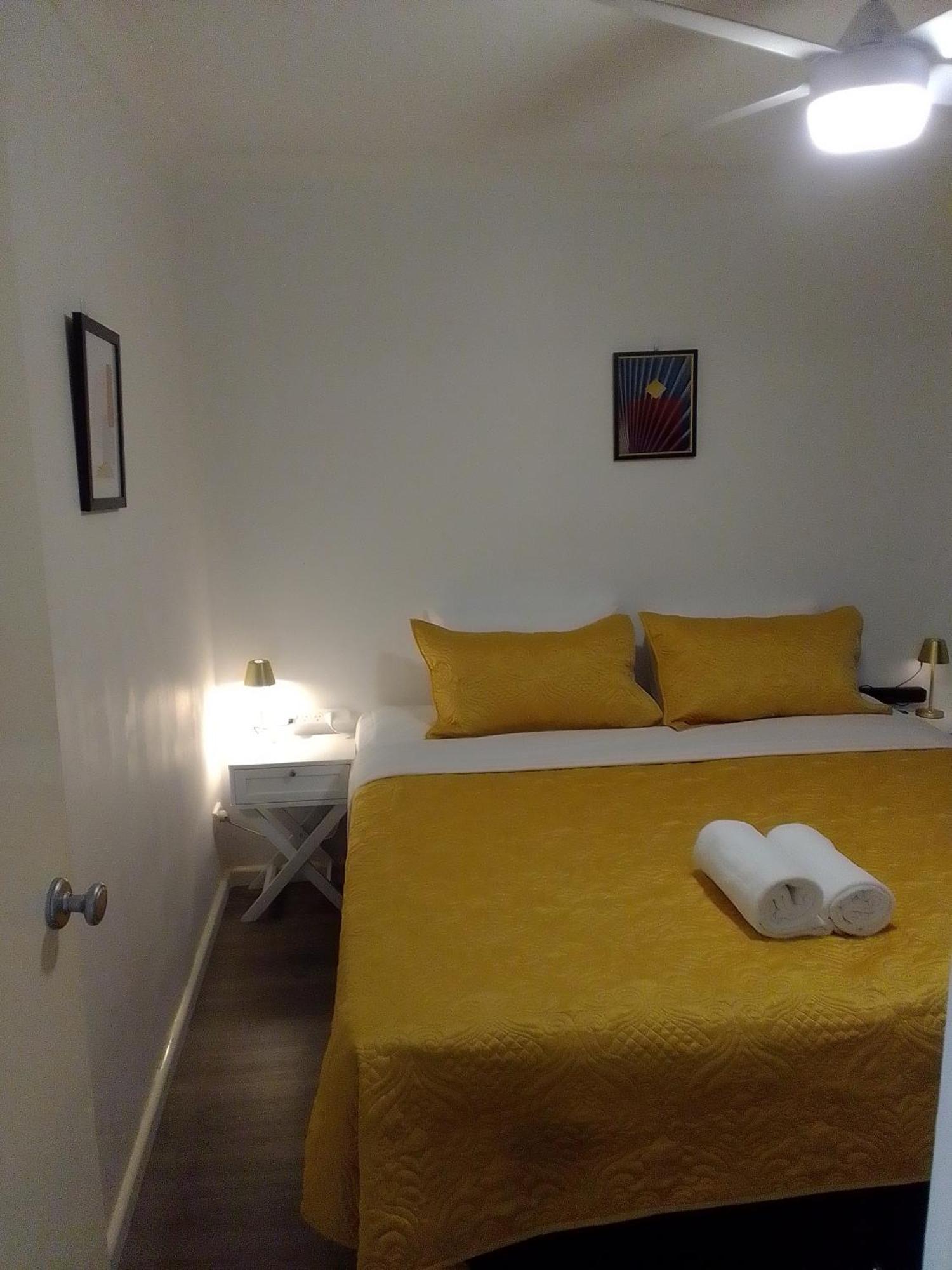 Surfers Tradewinds Hotel โกลด์โคสต์ ภายนอก รูปภาพ